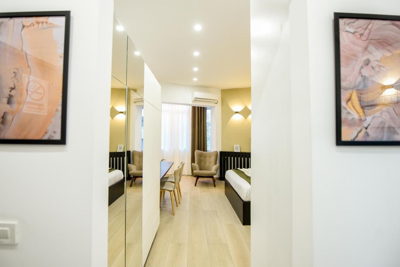 Sweet Home. Stylish Near Cismigiu Apartament